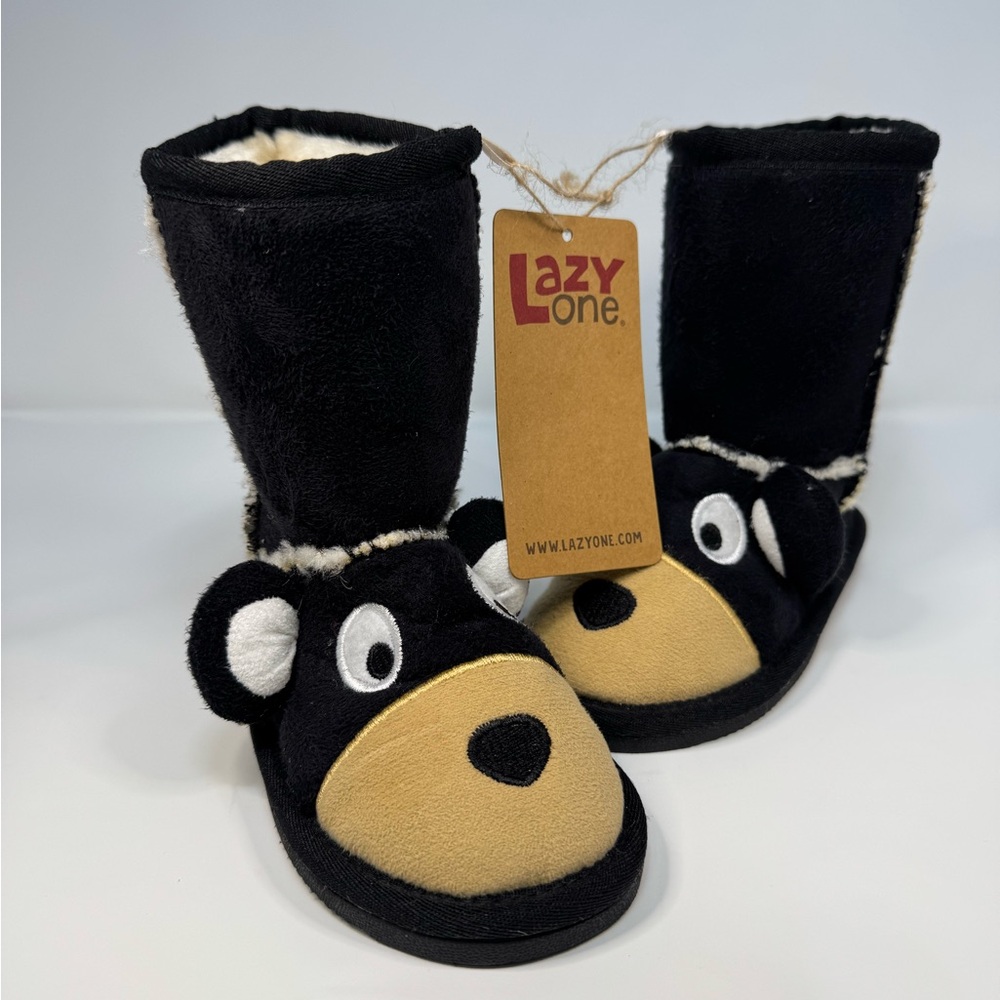Lazy One Black and Tan Bear Booties‎